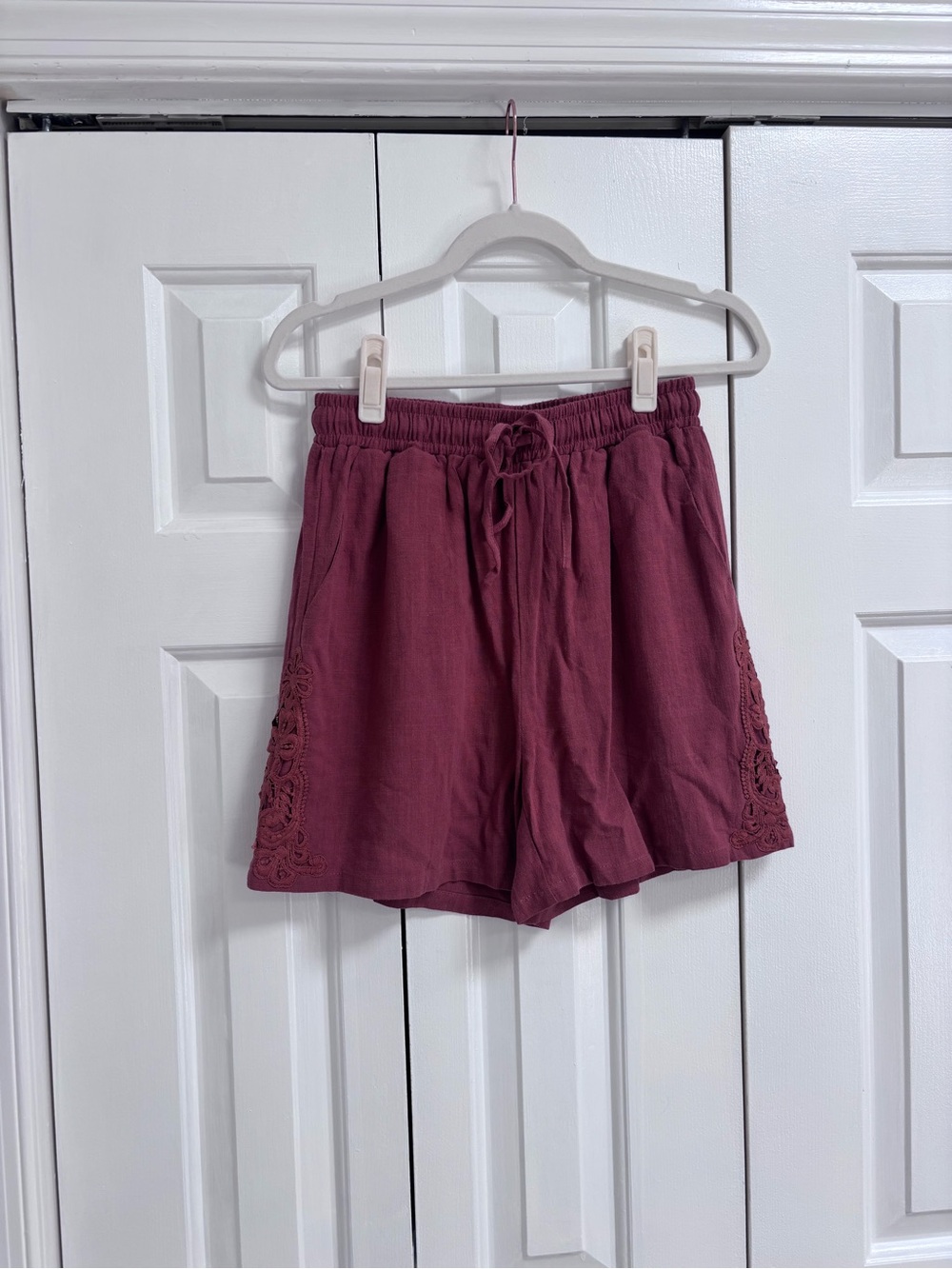 Embroidered Drawstring Bermuda Shorts - burnt orange/brown